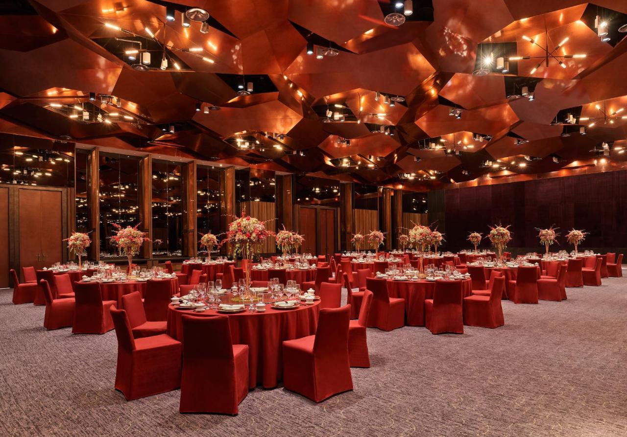 Mumian Beijing Daxing International Airport, Part Of Hyatt Hotel Eksteriør billede The interior of the ballroom