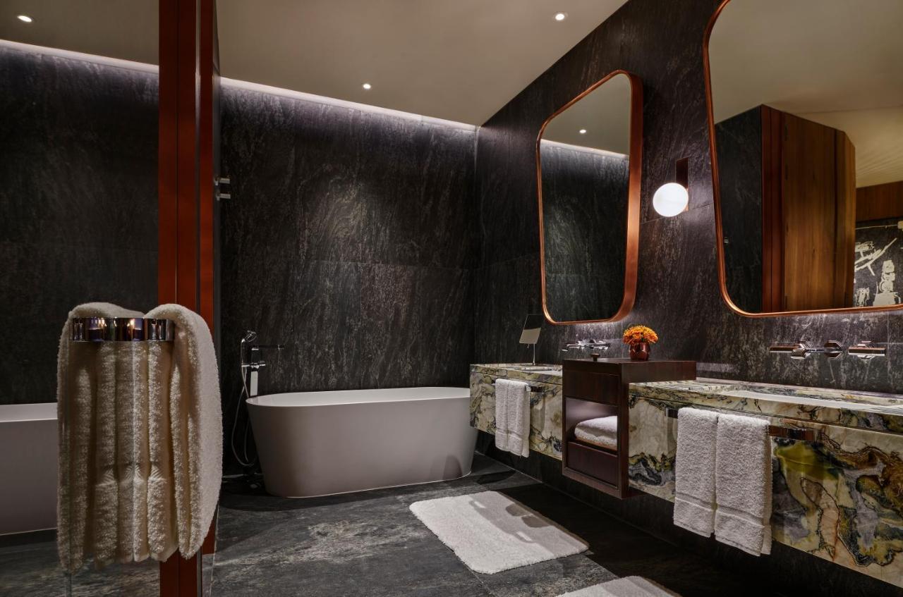 Mumian Beijing Daxing International Airport, Part Of Hyatt Hotel Eksteriør billede Bathroom